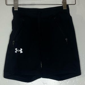 Boys UA Pennant Shorts Black - Size YXS